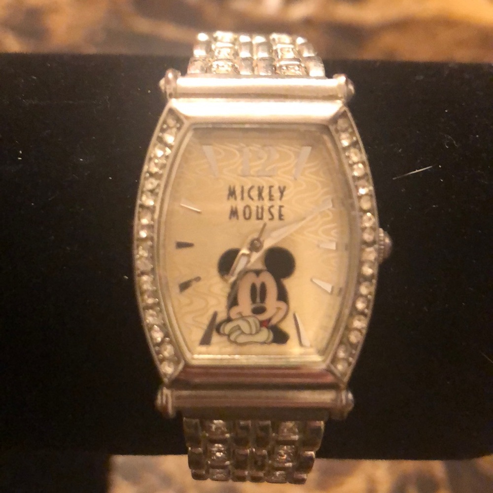 Disney watch. Mickey Mouse. Needs a battery